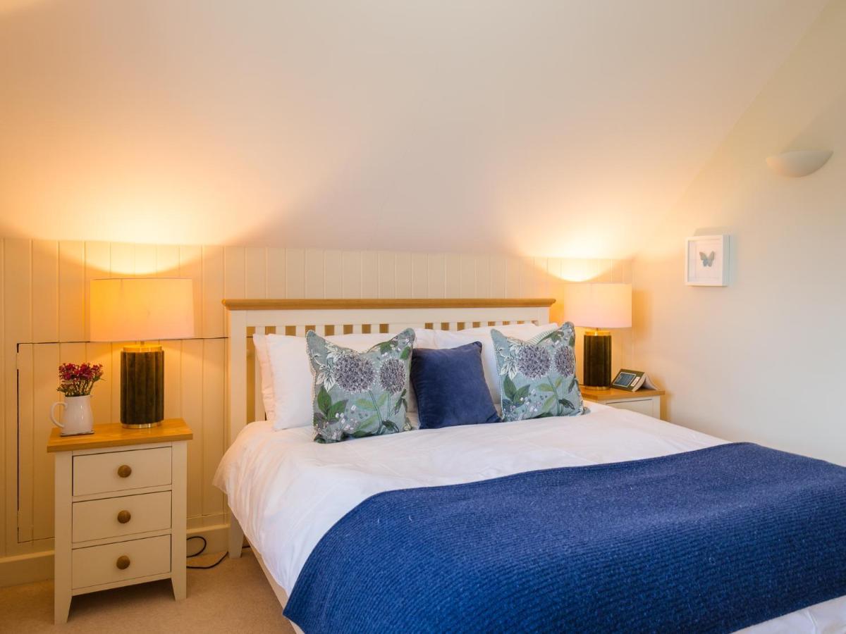 Holiday home West Barn Cheltenham