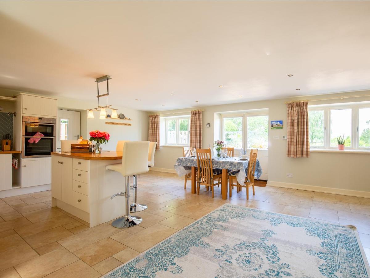 Holiday home West Barn Cheltenham